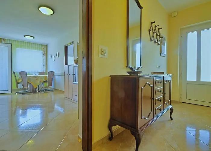 With Parking Space - 22649 아파트 *