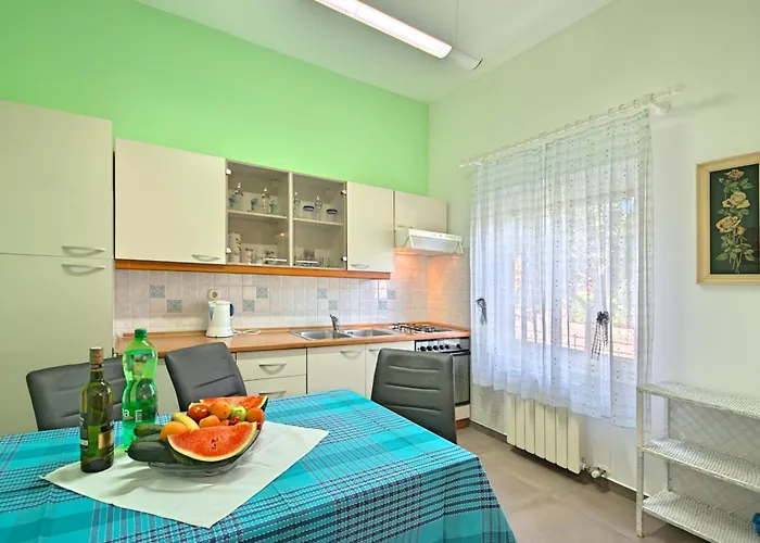 아파트 With Parking Space - 22649