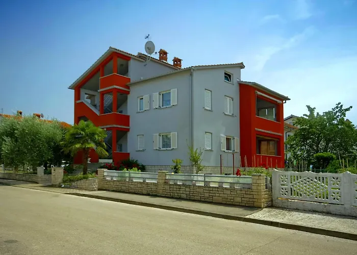 With Parking Space - 22649 아파트