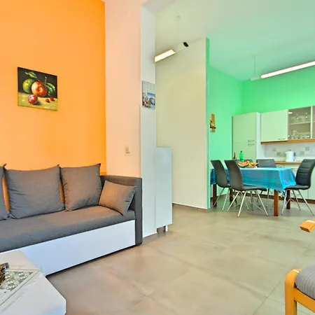 Apartament With Parking Space - 22649 Umag