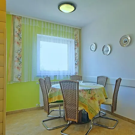 Apartament With Parking Space - 22649 Umag
