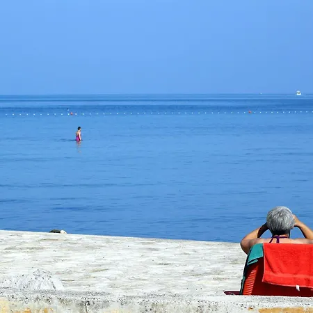 With Parking Space - 22649 Umag